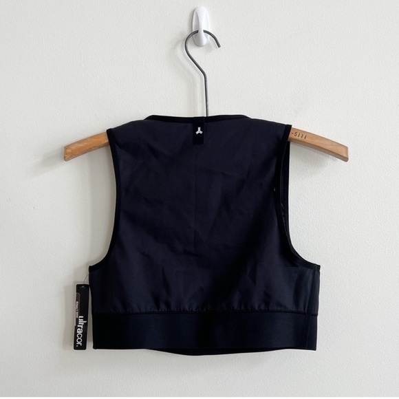 ULTRACOR • Lux Essential Star Knockout Level Crop Top in Nero Starlight • Large - Picture 4 of 11